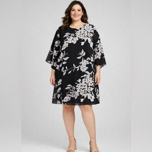 Eva Mendes New York & Company Black & White Floral Swing Dress